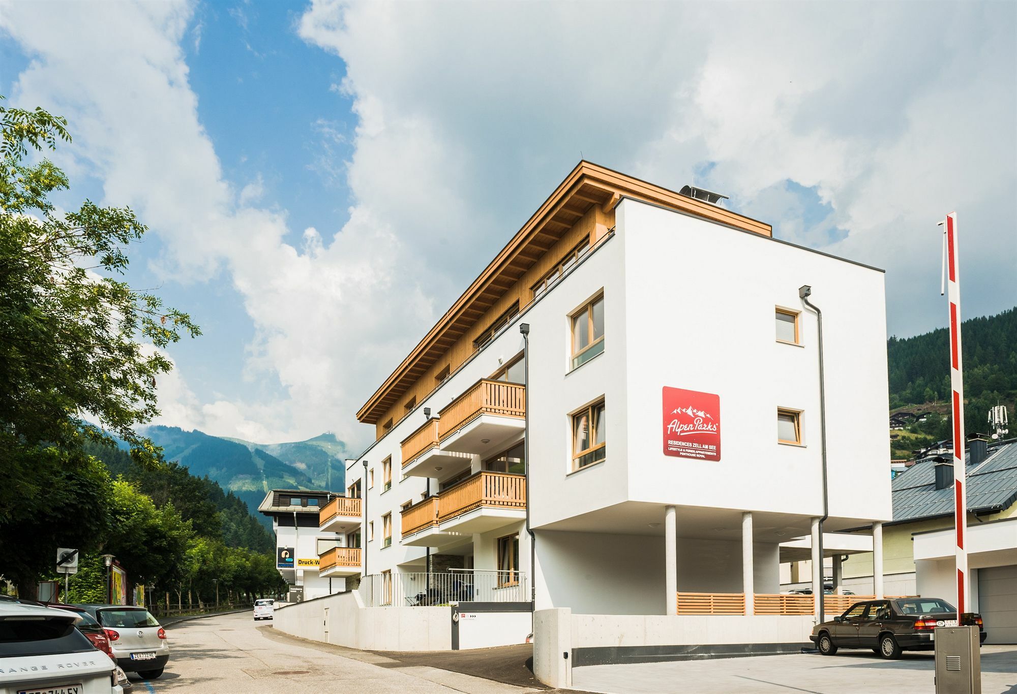 Alpenparks Residence Zell Am See Bagian luar foto